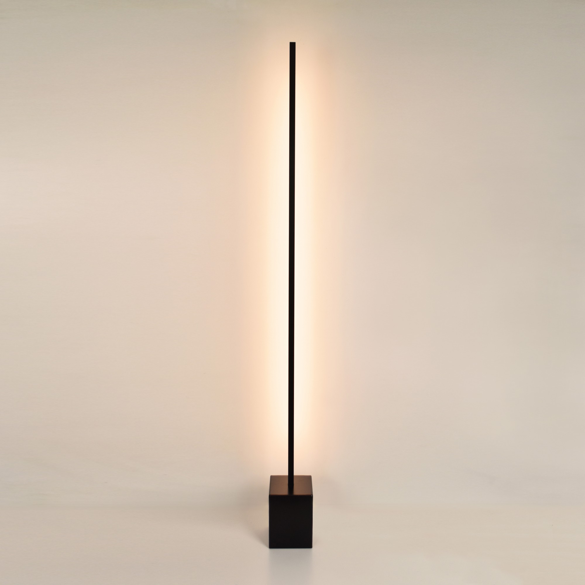 Φωτιστικό Δαπέδου, Line