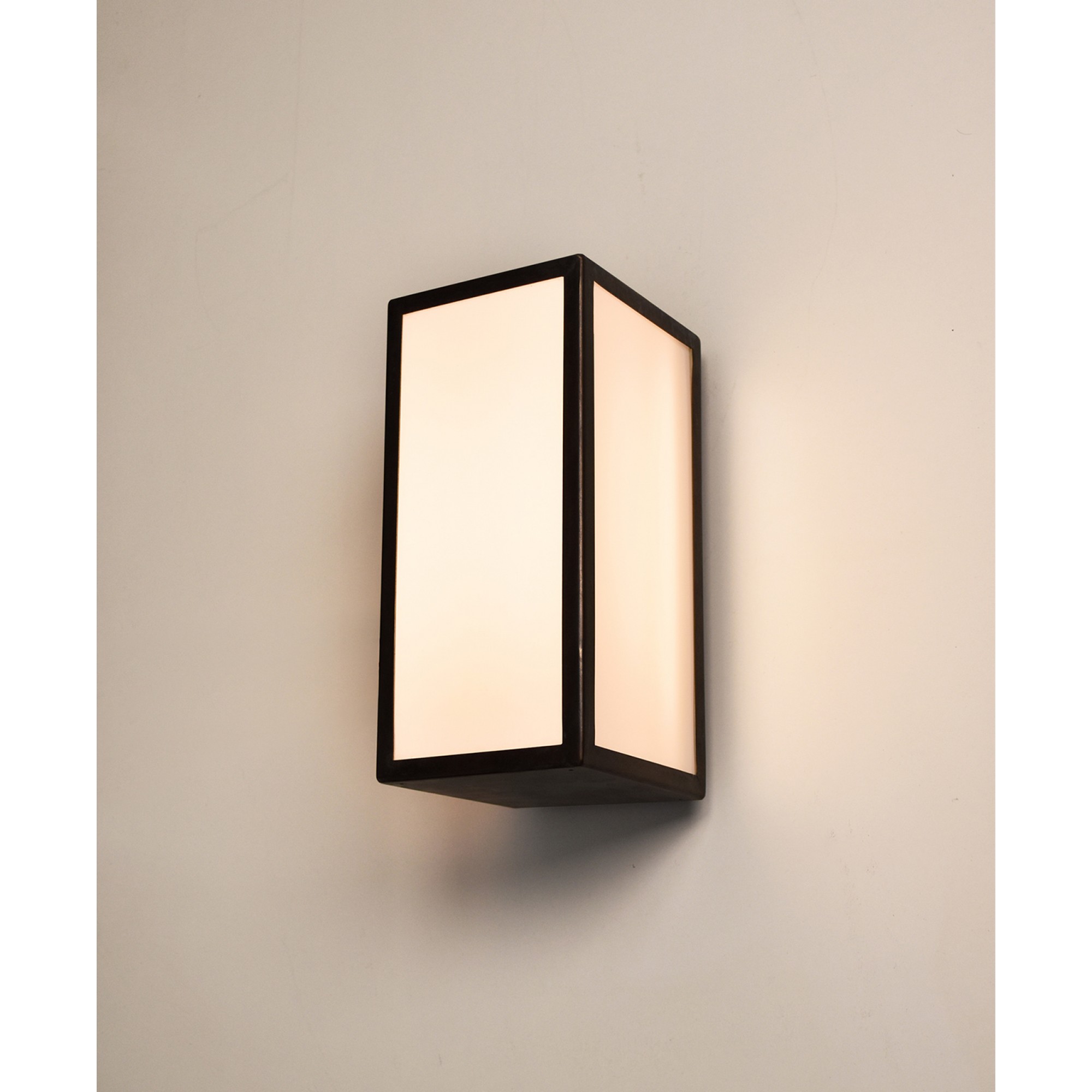 Φωτιστικό Τοίχου, Faro