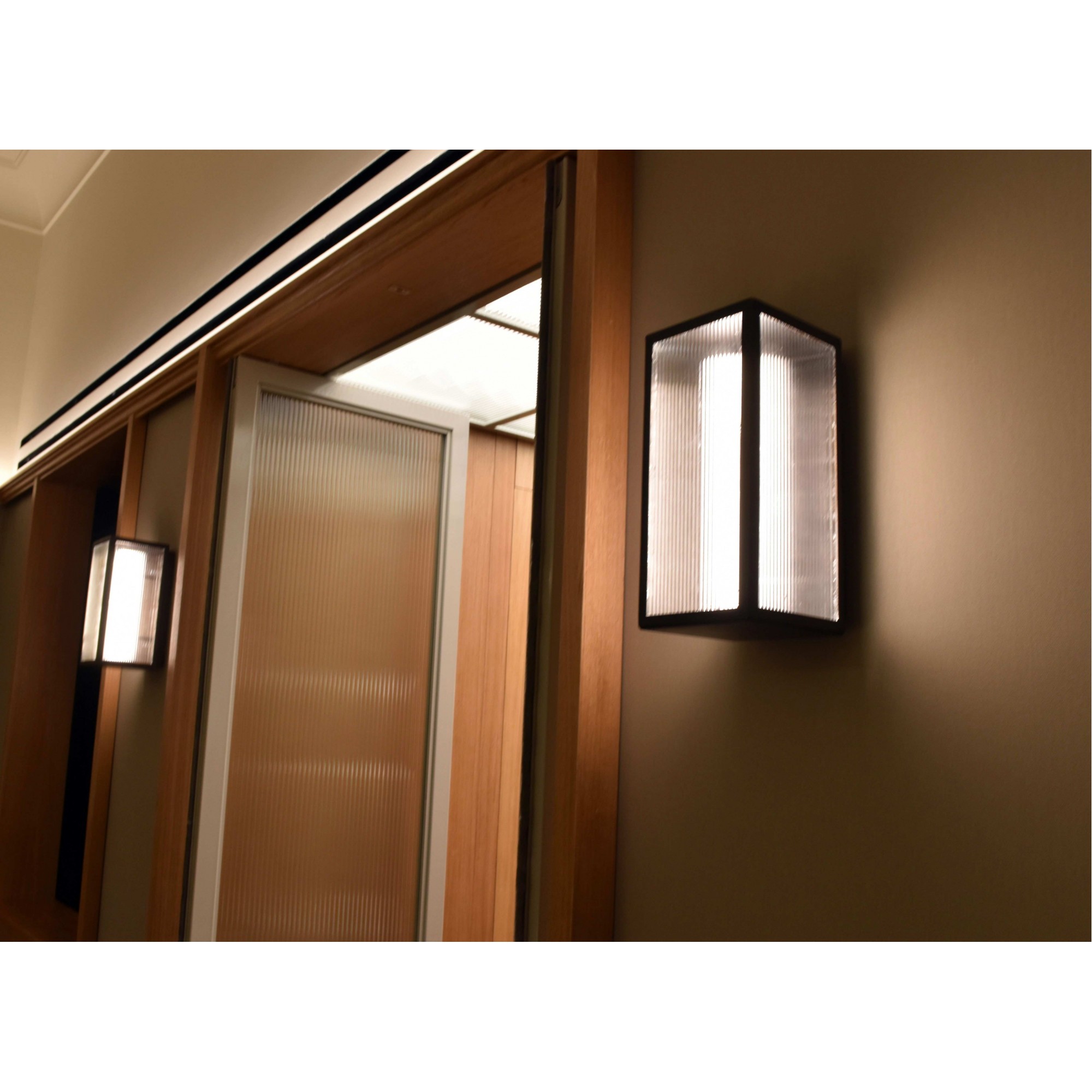 Φωτιστικό Τοίχου, Faro