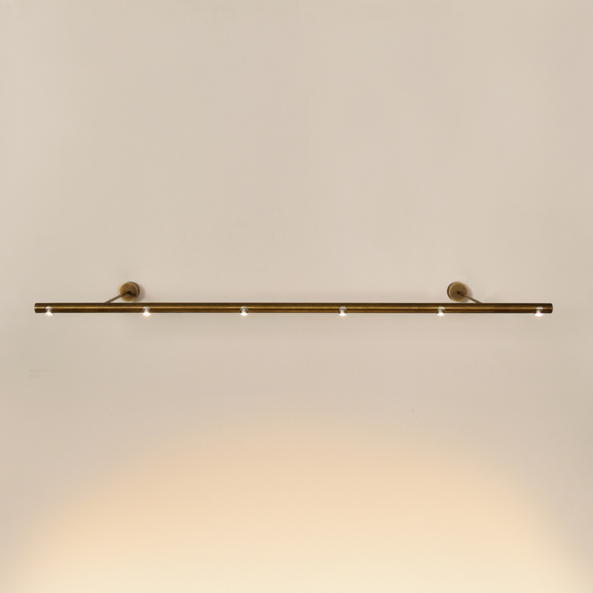 Φωτιστικό Τοίχου έργων τέχνης, Flaouto